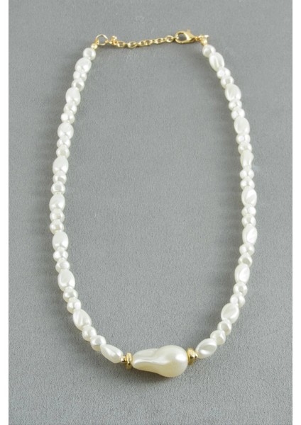 Oval Taşlı Inci Kolye