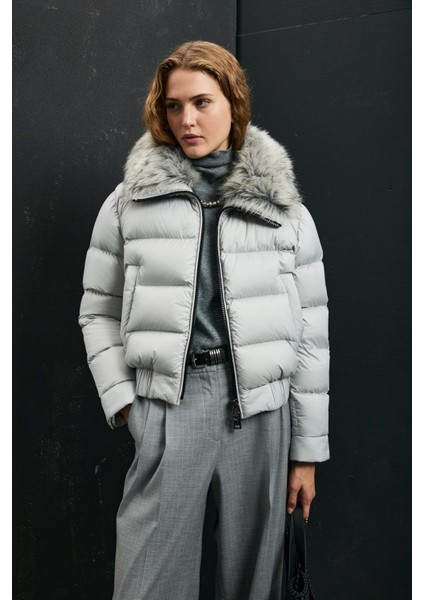 Kapitoneli Relaxed Tüylü Yaka Fit Mont Bayan Mont 122120041 modelleri