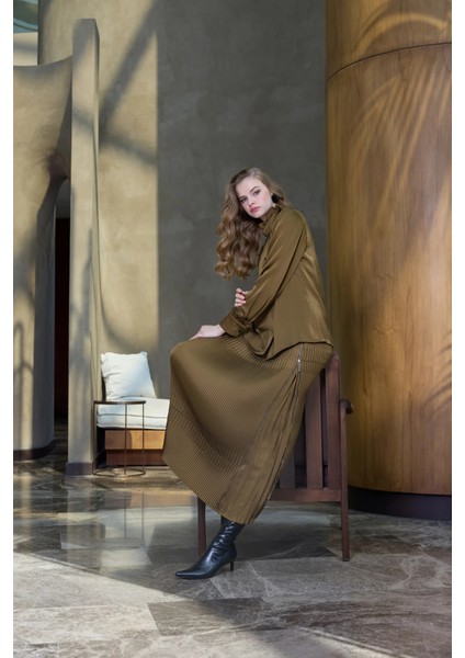 Saten Pliseli Etek Takım Yağ Yeşili 38015 fırsatları