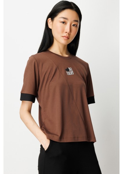 Kadın Önü Taşlı Sıfır Yaka Bluz 61331 Kahve-Siyah fiyatları