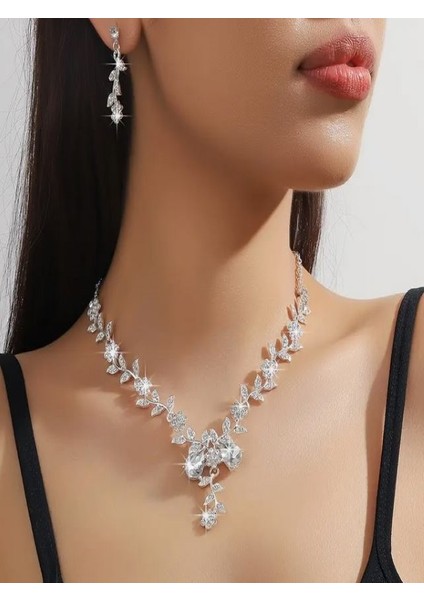 Üç Parça Şık Çiçek Desenli Taşlı Kolye ve Küpe Seti, Gelin Takı Seti