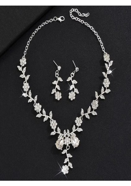 Üç Parça Şık Çiçek Desenli Taşlı Kolye ve Küpe Seti, Gelin Takı Seti fırsatları