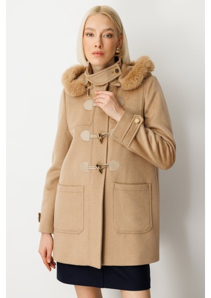 Kadın Yakası Kürklü Kapüşonlu Kaban 6015 Camel