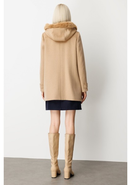 Kadın Yakası Kürklü Kapüşonlu Kaban 6015 Camel indirimleri