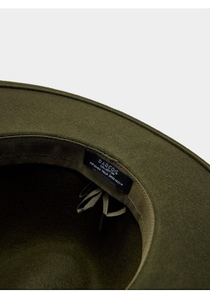 Kemer ve Çıtçıt Detaylı Yün Içerikli Şapka indirimleri