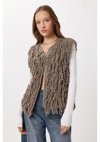 Saçaklı Triko Yelek LNS0093 Vizon fiyatları