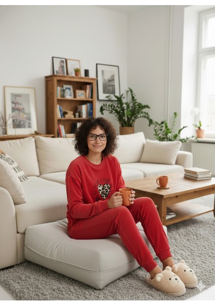 Kışlık Polar Kumaş Uzun Kol Kadın Pijama Takımı modelleri