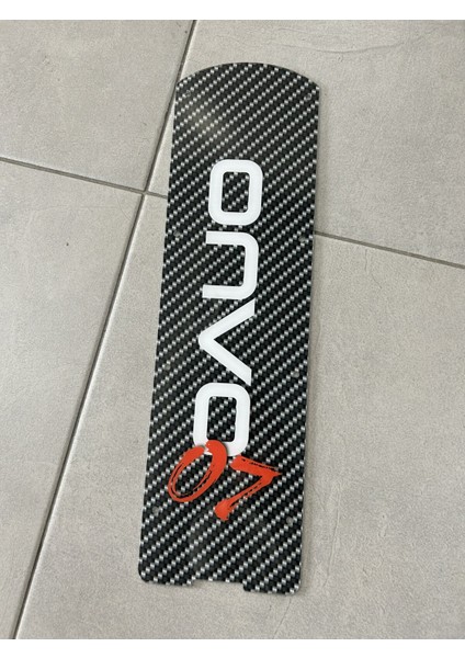 Karbon Desenli Elektrikli Scooter Plexi Tabanlık Yapışkanlı 3mm