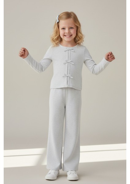Kız Çocuk Gri Fiyonk Detaylı Uzun Kollu Tişört ve Bol Paça Pantolon Takım - Kız Çocuk Takım fırsatları