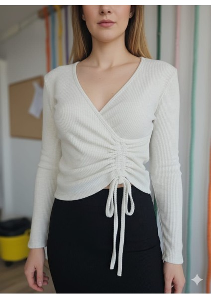 1587 Kruvaze Bağcık Detaylı Yumoş Triko Bluz fiyatları