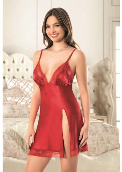 2129 Miss Laris Gecelik