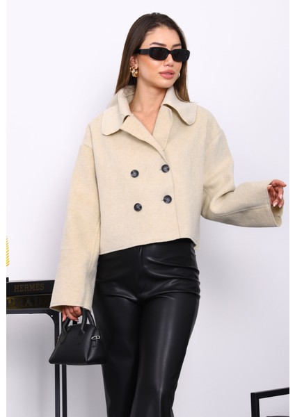 Krem Kısa Düğmeli Kaşe Ceket