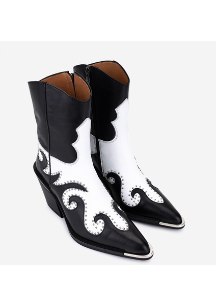 Kadın Hakiki Deri Siyah/beyaz Western Bot 1072 9258 Bn Bot SK25-26 Sıyah/beyaz fiyatları