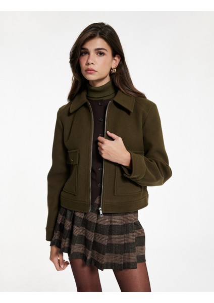 Uzun Kollu Fermuar Detaylı Cepli Crop Kaşe Ceket