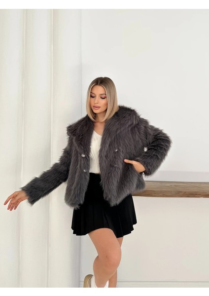 Kadın Premium Kürk Kaban – Cepli, Yaka Detaylı, Yumuşak Dokulu Kışlık Mont