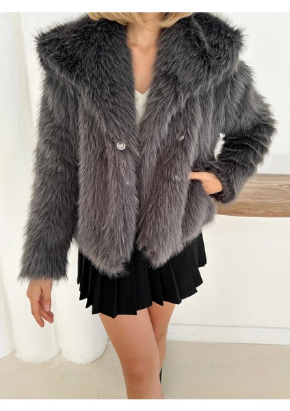 Kadın Premium Kürk Kaban – Cepli, Yaka Detaylı, Yumuşak Dokulu Kışlık Mont modelleri