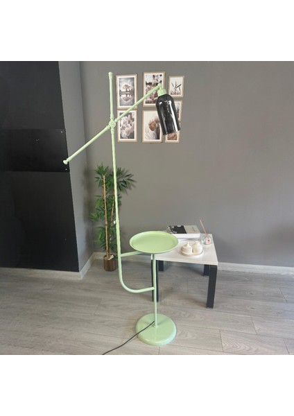 Elegant Beyaz Cam Siyah Gövdeli Lambader Modern Dekoratif Metal Oturma Odası Çalışma Odası Zemin