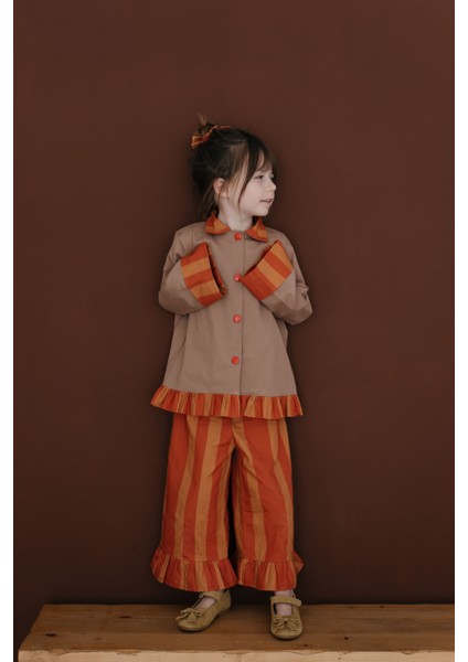 Mabel Düz Kesim Fırfırlı Paça Kiremit Turuncu Çizgili Lastikli Kız Çocuk Pantolon modelleri