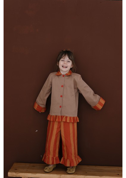 Mabel Düz Kesim Fırfırlı Paça Kiremit Turuncu Çizgili Lastikli Kız Çocuk Pantolon fırsatları