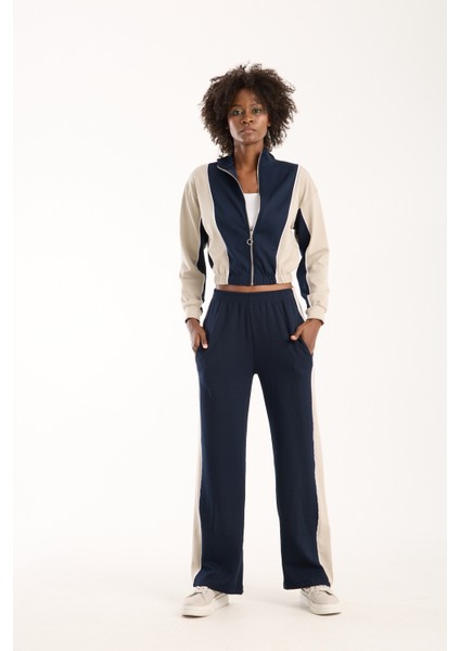 Urbnfıt Kadın Renk Bloklu Fermuarlı Rahat Kesim Eşofman Takımı / Women’s Relaxed Fit Tracksuit fiyatları