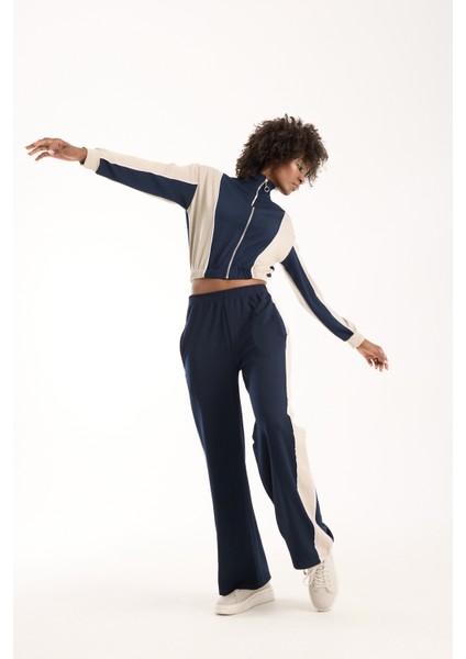 Urbnfıt Kadın Renk Bloklu Fermuarlı Rahat Kesim Eşofman Takımı / Women’s Relaxed Fit Tracksuit