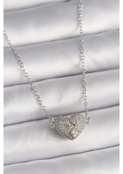 Bfs 316L Çelik Gümüş Renk Zirkon Taşlı Mıknatıslı Kalp Model Kadın Kolye