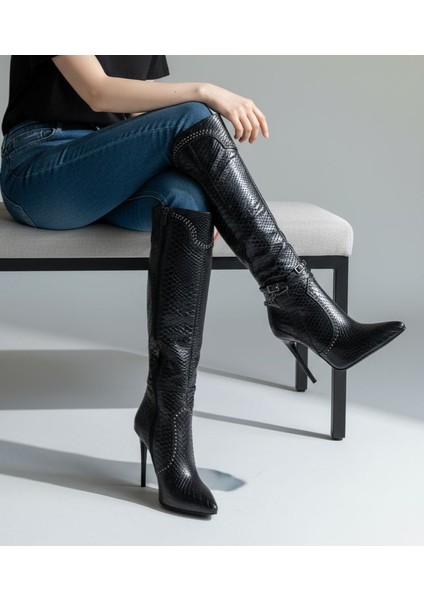 G25K174 Krokokil Baskı Yüksek Ince Topuklu Sivri Burun Kadın Siyah Diz Altı Çizme indirimleri