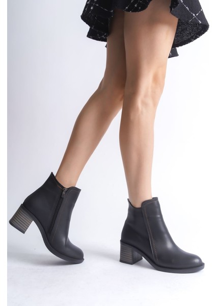 Larıssa Fermuarlı Ortopedik Taban Topuklu Kadın Bot Cst - Siyah
