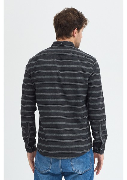 Regular Fit Pamuk Karışımlı Melanj Yatay Çizgili Düğmeli Yaka Gömlek
