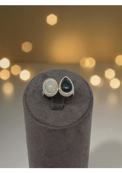 El Işçiliği Siyah ve Beyaz Opal Taşlı 925 Ayar Gümüş Kadın Yüzük – 17 Numara