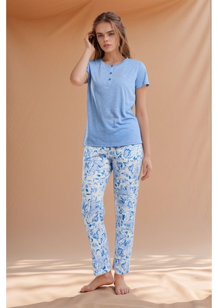 Kadın Giyim Açık Mavi Kısa Kollu Düğme Yaka Üst & Alt Ikili Pijama Takımı LL.AR01.NE00.TT04 modelleri