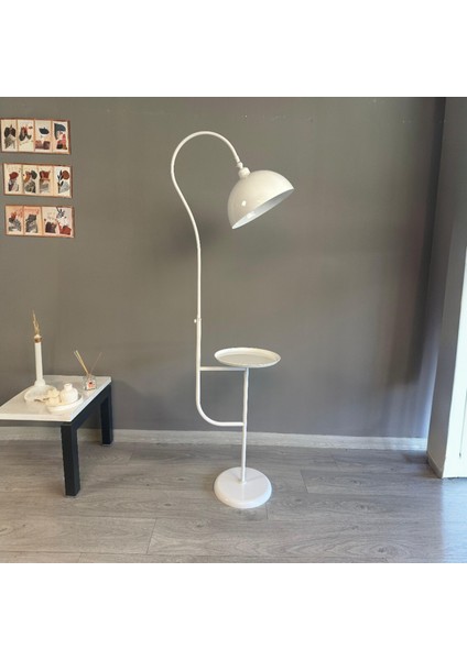 Beyaz Lambader Modern Dekoratif Metal Oturma Odası Çalışma Odası Zemin Lambası