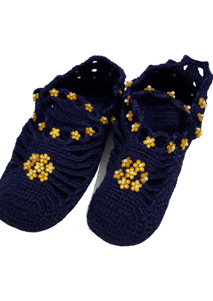 El Yapımı Lacivert Çiçekli Örgü Patik – Sıcak, Rahat ve Zarif Tasarım fiyatları