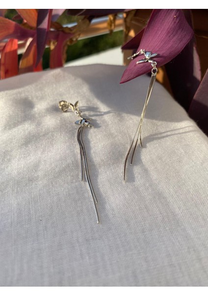 925 Ayar Sallantılı Tasarımlı Kadın Gümüş Küpe -Sade ve Şık - Kelebek Detaylı modelleri