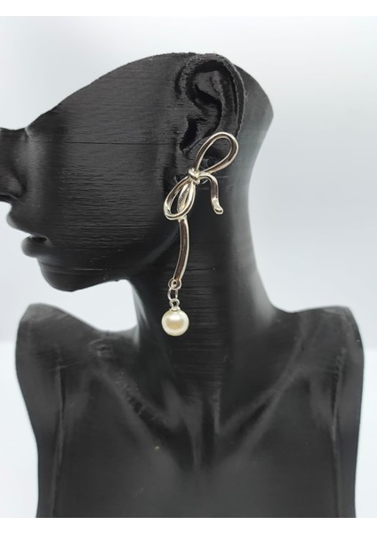 Gümüş Rengi Boncuk Sallantılı Küpe