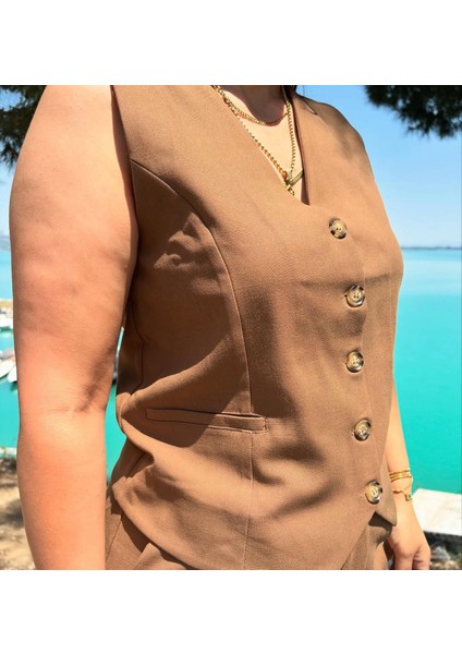 Kahve Haki Şort Yelek Takım