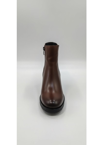 Taba Kadın Hakiki Deri Topuklu Bot 074.100 fırsatları