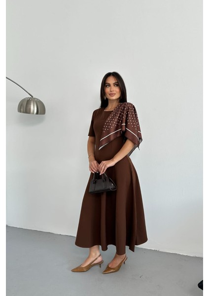 Kadın A Kesim Kısa Kollu Midi Boy Günlük Elbise NBNP018 modelleri