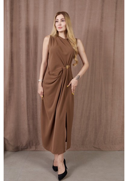 Kadın Kalın Askılı Yırtmaçlı Linda Kumaş Elbise Kahve
