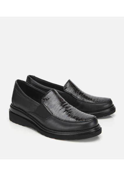 01AYH314440A100 KADIN Deri Siyah Yılan Baskılı Dolgu Topuklu Günlük Loafer fiyatları