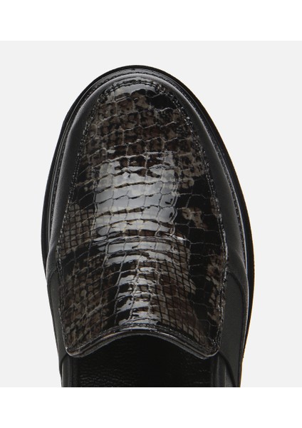 01AYH314440A100 KADIN Deri Siyah Yılan Baskılı Dolgu Topuklu Günlük Loafer indirimleri