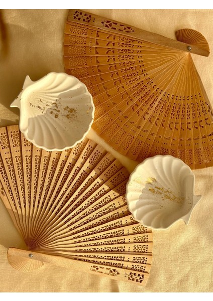 Dekoratif Beton Altın Varaklı Istiridye Takı ve Dekor Tabağı