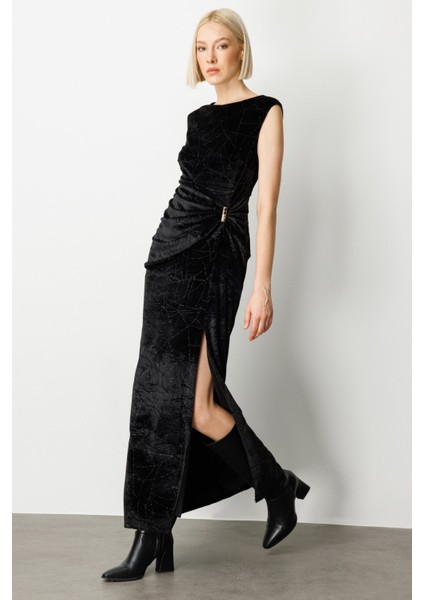 Kadın Metal Aksesuarlı Simli Kadife Elbise 4085 Siyah modelleri