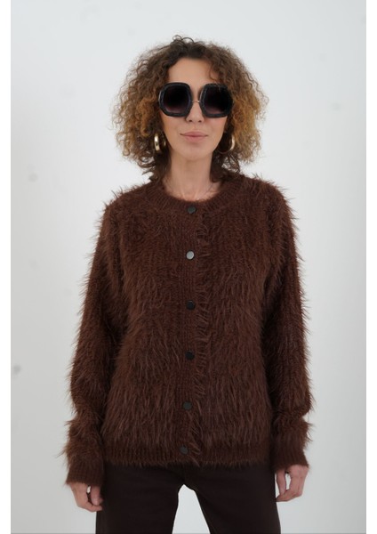 Kahve Sakallı Düğmeli Hırka modelleri