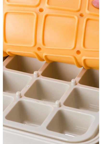 Yeni Nesil Çift Katlı Buz Kalıbı – Kapaklı Saklama Kutulu, Basmalı Sistem modelleri