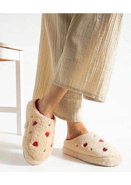 Love Kalp Desenli Peluş Içi Tüylü Kaydırmaz Taban Rahat Pofuduk Çeyiz Bohça Misafir Kadın Ev Terliği modelleri