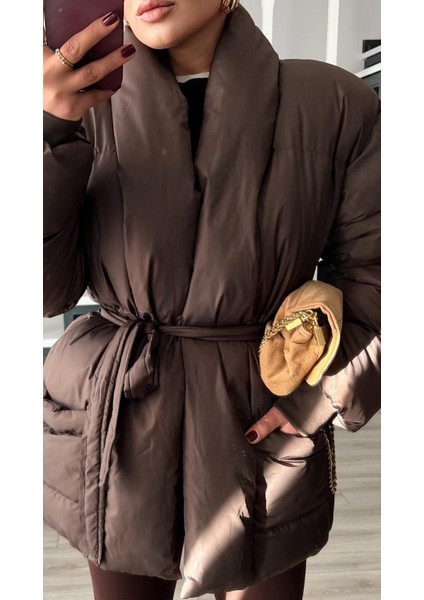 Kahve Kruvaze Kuşaklı Şişme Mont