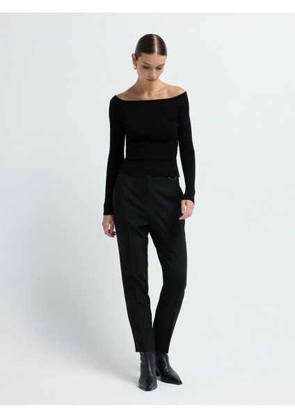 Yakası Açık Triko Kazak Siyah 13942993002 fırsatları
