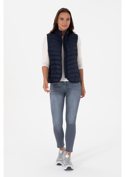 Kadın Yelek Hafif Kumaş ile Konforlu ve Şık Dış Giyim Seçeneği modelleri