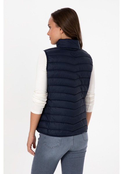 Kadın Yelek Hafif Kumaş ile Konforlu ve Şık Dış Giyim Seçeneği fırsatları